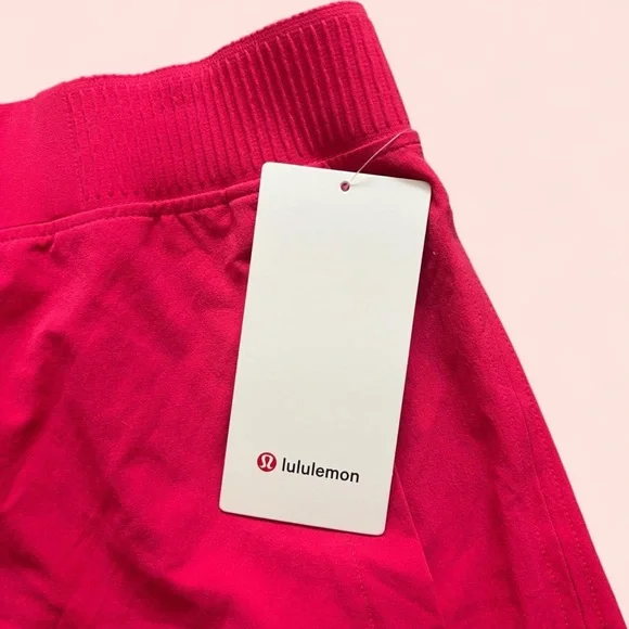 Lululemon Vibrant Summer Athleisure Athletic Stretch Woven Relax Fit Shorts - Picture 3 of 4